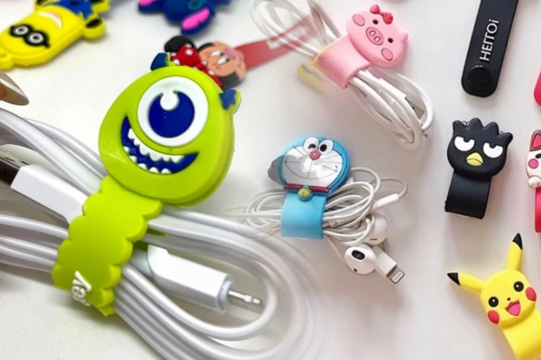 Organizadores de Cabos e Acessórios